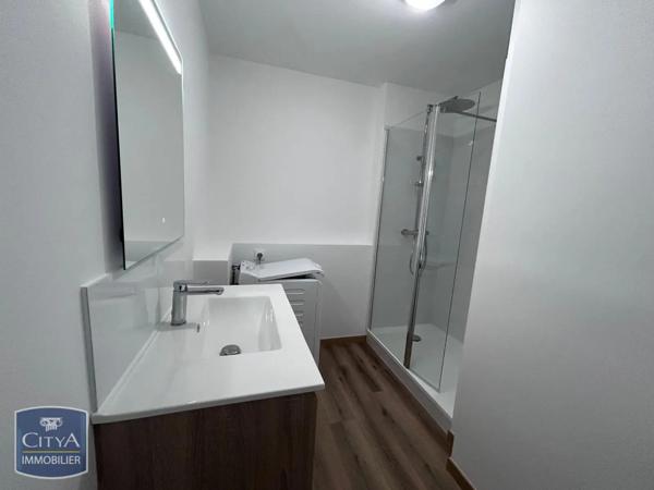 Appartement à louer 2 pièces 55.83m²