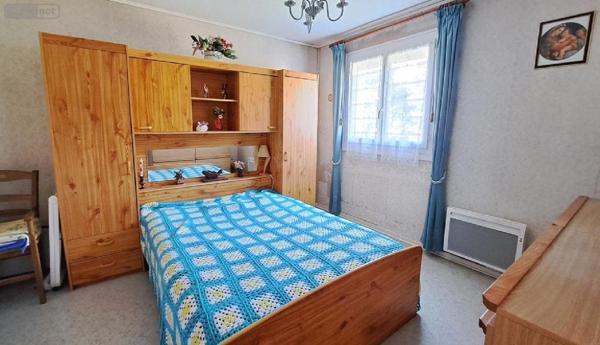 Maison à vendre à Montbrison dans la Loire (42600), ref : 090/445   
MONTBRISON - Beauregard