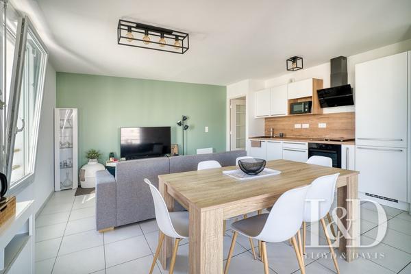 Immobilier Lorient -T2 dans résidence sécurisée de 2020 - Grand balcon - place de parking sous-terrain