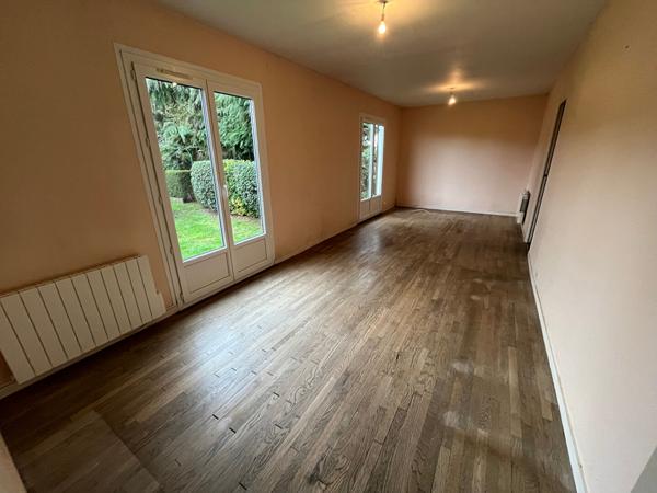 MAISON PLAIN PIEDS 3 chambres + garage + grand jardin de 745m2 clôturé