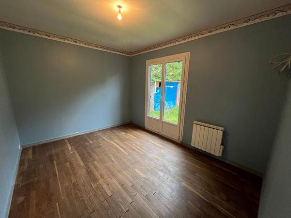 MAISON PLAIN PIEDS 3 chambres + garage + grand jardin de 745m2 clôturé