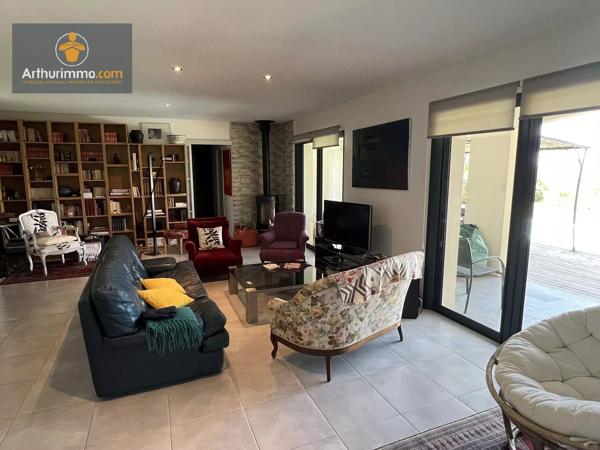 Vente                                                      Maison
                        
                     5 pièces                      128 m2                     à Marmande