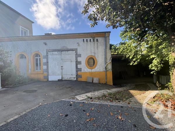 Appartement Studio à vendre  1 pièce - 43 m2 COSSE LE VIVIEN - 53