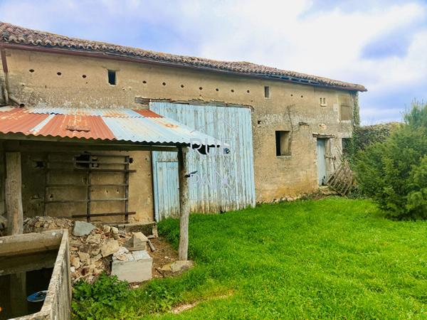 86170 MASSOGNES Maison à finir de rénover 134m² sur 1720m² de terrain