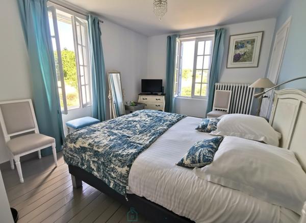 Belle propriété ancienne sur les hauteurs d'Amboise