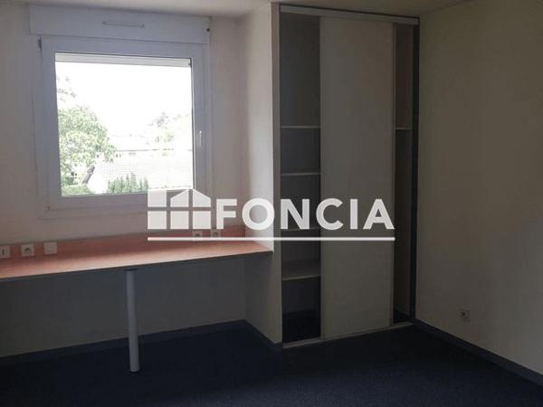 Location Studio 19.19 m² - 26 RUE MONTHOLON Bourg En Bresse 01000