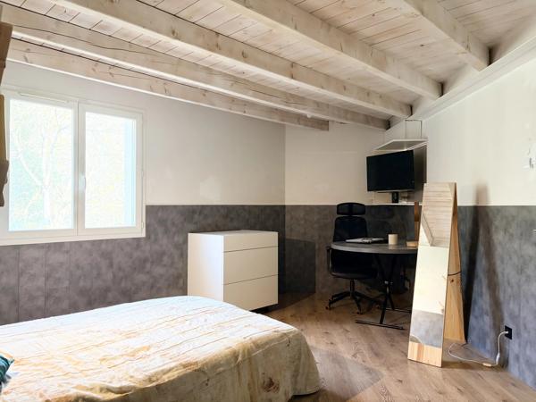 Maison Hexagonale Exceptionnelle à Proximité de Carcassonne