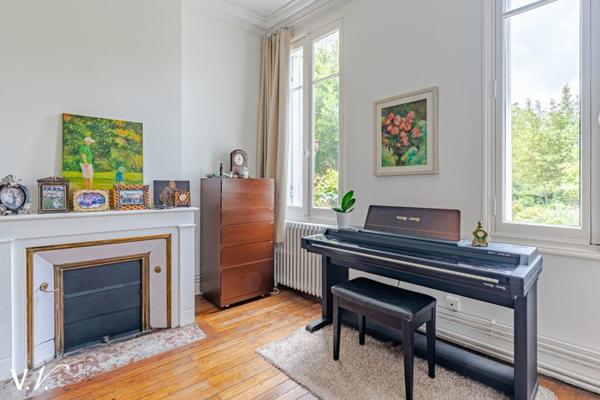Maison à vendre 1 380 000 € Bordeaux 10 p 287 m² DPE
