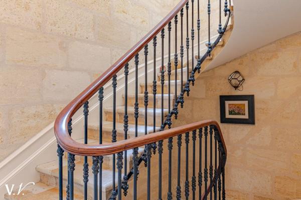 Maison à vendre 1 380 000 € Bordeaux 10 p 287 m² DPE