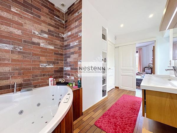 Exclusivité - Ermont-Eaubonne - Maison bourgeoise de caractère - 508 m² de terrain - proche gare - 6 Chambres