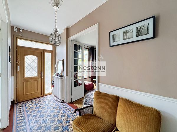 Exclusivité - Ermont-Eaubonne - Maison bourgeoise de caractère - 508 m² de terrain - proche gare - 6 Chambres