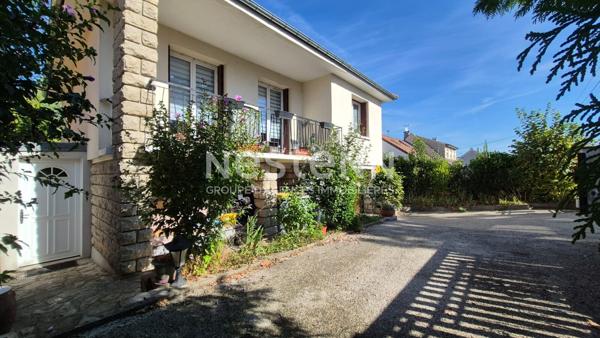 Nestenn Igny - Maison sur Igny 7 pièces 122 m2 - Quartier Gommonvilliers - 3 chambres - Jardin - Proche des Commerces et Ecole Joliot Curie / Jules Ferry, des transports - Proximité Vélizy/Saclay