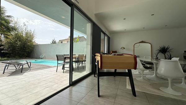 Certaines maisons se visitent. D’autres se ressentent.