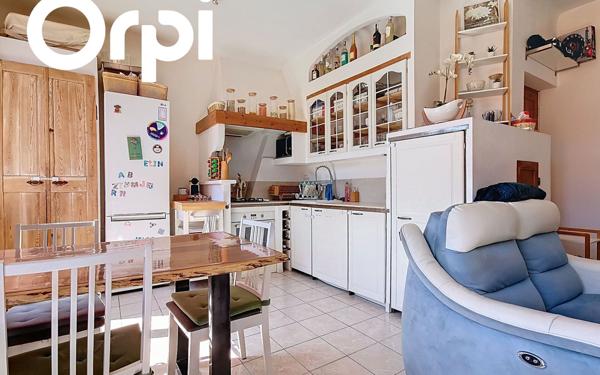 Appartement à vendre    3 pièces • 54 m2 Toulon