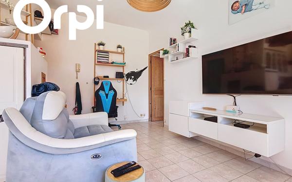Appartement à vendre    3 pièces • 54 m2 Toulon