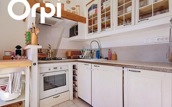 Appartement à vendre    3 pièces • 54 m2 Toulon