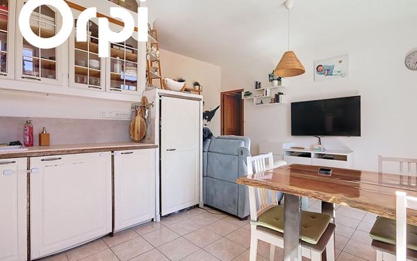 Appartement à vendre    3 pièces • 54 m2 Toulon