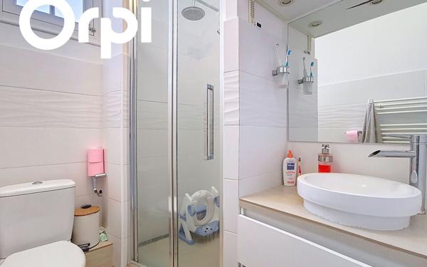 Appartement à vendre    3 pièces • 54 m2 Toulon