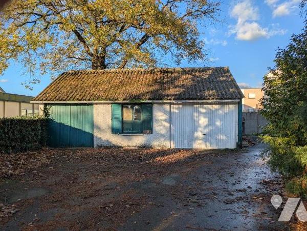 Au coeur du centre de Crevin, découvrez cette maison ancienne entièrement rénovée, un bien rare...
