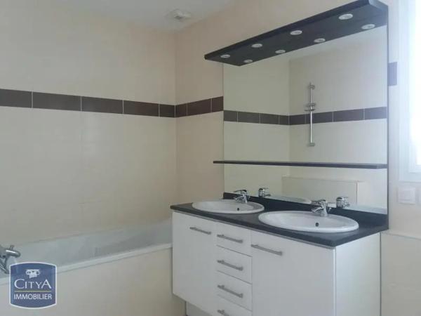 Maison à louer 4 pièces 103m² Châteauroux (36000)