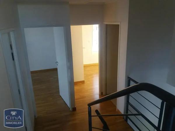 Maison à louer 4 pièces 103m² Châteauroux (36000)