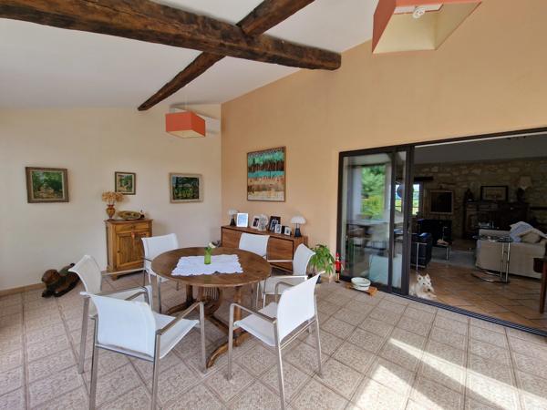 Belle demeure de caractère avec 4 chambres, proche de Bergerac