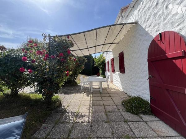 SAINT MICHEL CHEF CHEF, en lieu-dit, prestations soignées pour cette ancienne longère rénovée