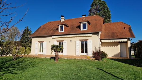 Cescau (64170) MAGNIFIQUE DEMEURE AUX ALLURES DE BÂTISSE ET AUX PERFORMANCES D'UNE VILLA MODERNE