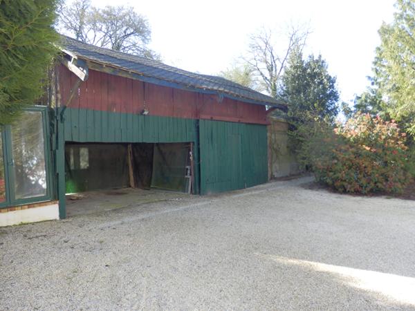 MAISON SUR GRAND TERRAIN St berthevin MAISON SUR GRAND TERRAIN St berthevin