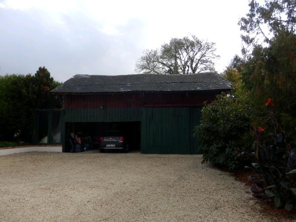 MAISON SUR GRAND TERRAIN St berthevin MAISON SUR GRAND TERRAIN St berthevin