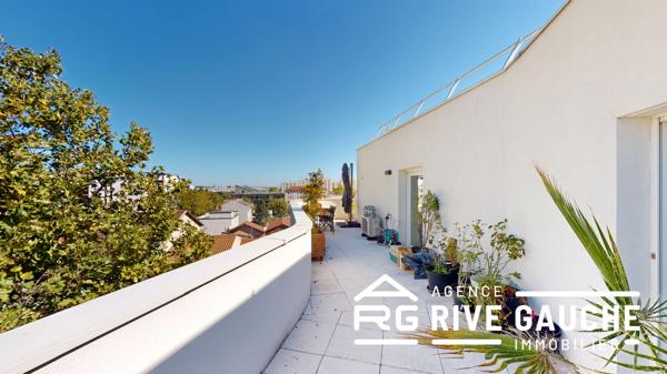 Appartement T3/T4 en dernier étage avec toit-terrasse de 47 m² et vue exceptionnelle