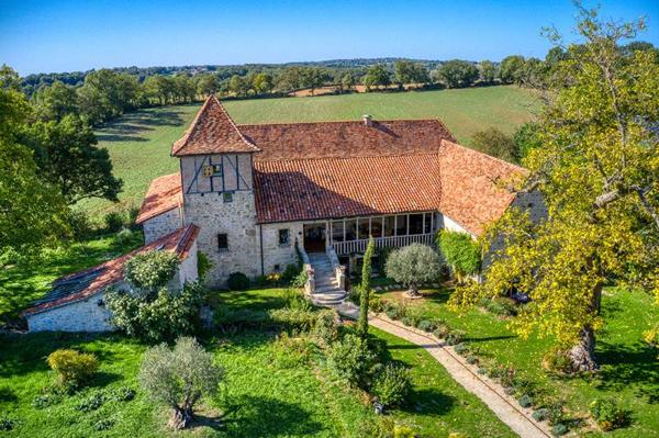 Maison à vendre |  Figeac |  6 pièces | 258 m²