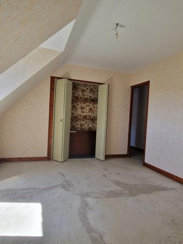 Maison à vendre 7 pièces POMMERIT LE VICOMTE (22)