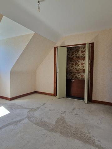 Maison à vendre 7 pièces POMMERIT LE VICOMTE (22)