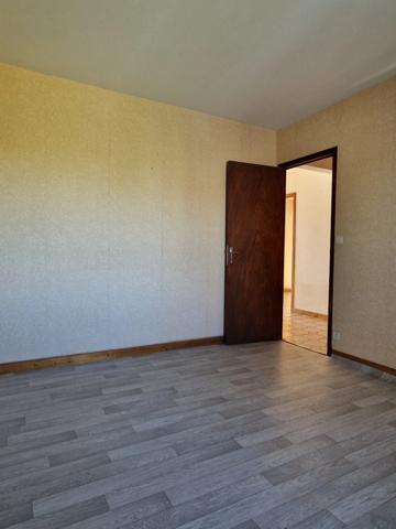Maison à vendre 7 pièces POMMERIT LE VICOMTE (22)