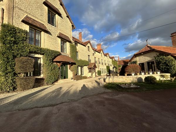 MANOIR SECTEUR BAR-SUR-AUBE