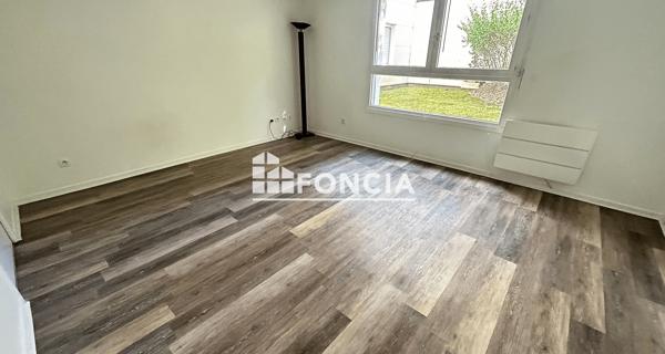Location Studio 28.85 m² - Châtenay-malabry 92290