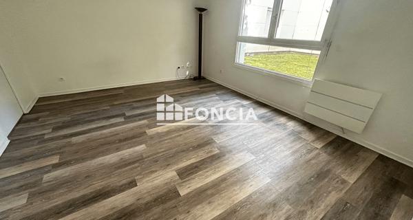 Location Studio 28.85 m² - Châtenay-malabry 92290