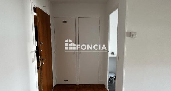 Location Appartement 2 pièces 47.99 m² - Rueil-malmaison 92500