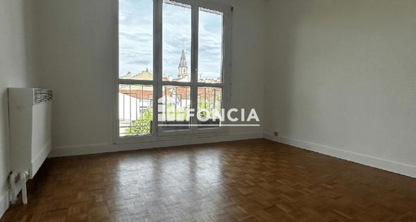 Location Appartement 2 pièces 47.99 m² - Rueil-malmaison 92500
