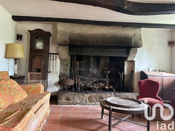 Longère 5 pièces de 134 m² à Trégunc (29910)