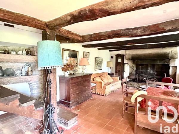 Longère 5 pièces de 134 m² à Trégunc (29910)