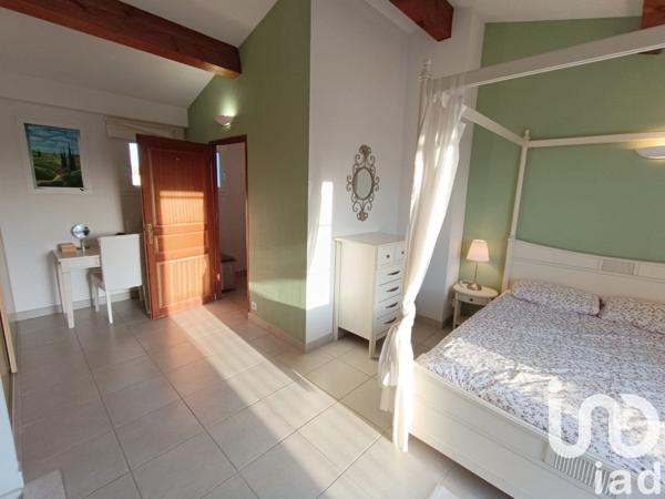 Maison traditionnelle 4 pièces de 101 m² à Aigues-Mortes (30220)