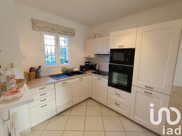 Maison traditionnelle 4 pièces de 101 m² à Aigues-Mortes (30220)