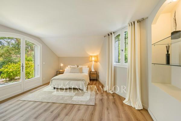 Élégante propriété dans un écrin de verdure à Mougins