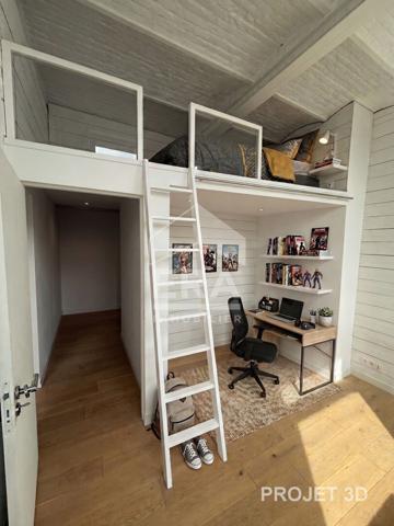 Grand loft 160 m² avec 3 places de parking à Lille
