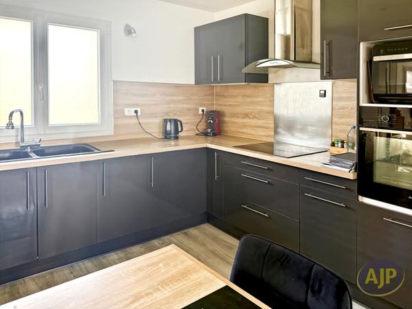 Vente maison Carbon Blanc : 340 000 € - AJP Immobilier Saint Andre de Cubzac