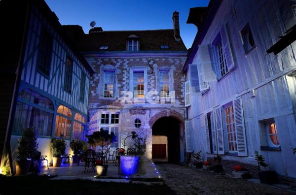 Troyes (10000) IMMEUBLE DE PRESTIGE