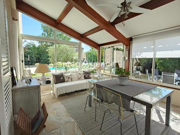 Maison à BEAUVAIS-SUR-MATHA, 17490 - 5 pièces 220m²