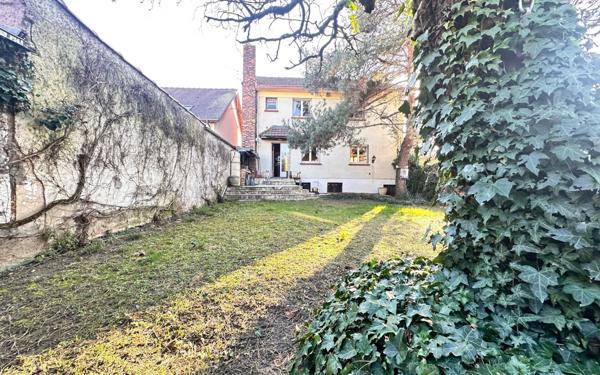 Maison à vendre    4 pièces • 112 m2 Saint-Maur-des-Fossés